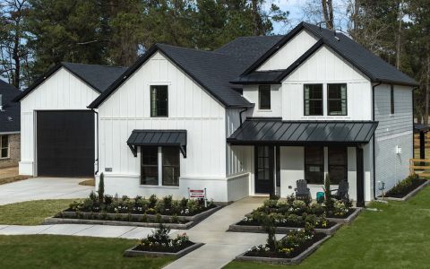 What Makes Magnolia Lane Special? Explore Its Unique Meaning Here
