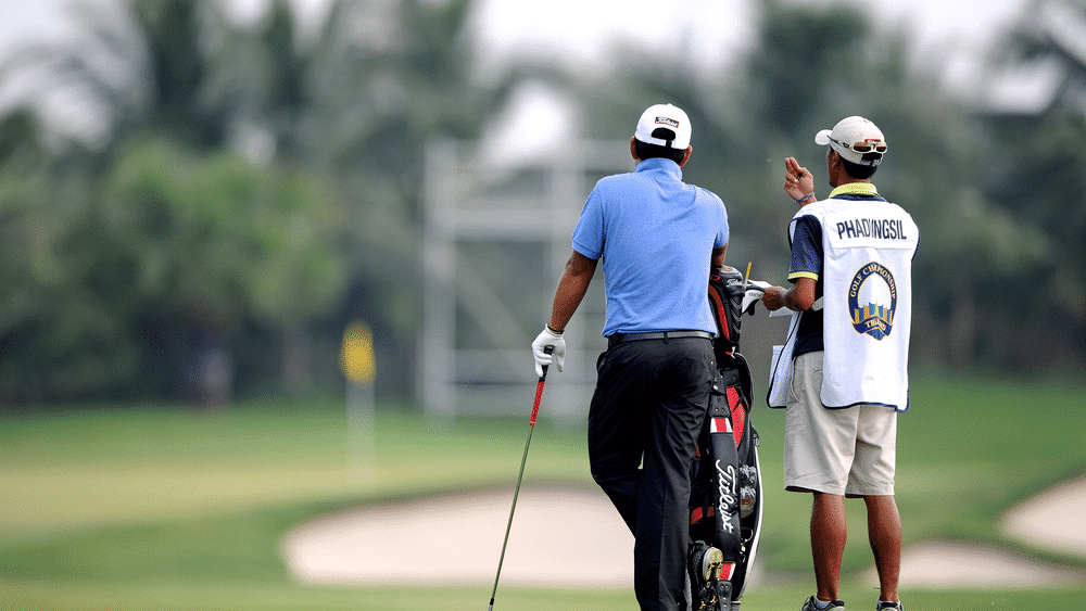 golf caddy jobs benefits uncovered? earn money and enjoy golf fast.
