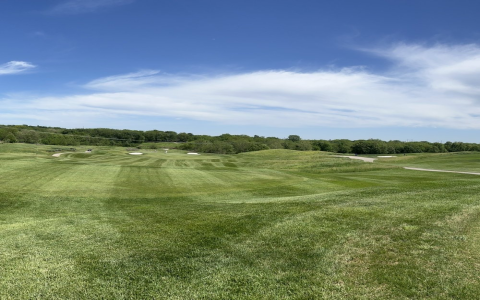 Best kansas golf courses for low scores? Discover easier layouts near you.