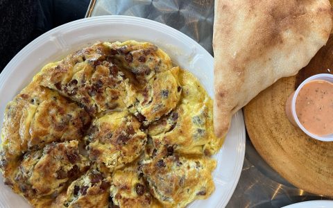 How to Find Certified Chicago Hilal Food? Your Simple Guide!