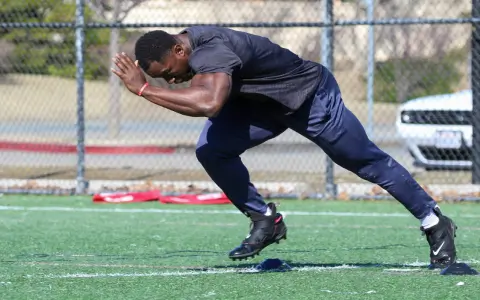 Combine Training NFL Pros and Cons? (What You Need to Know for Draft!)