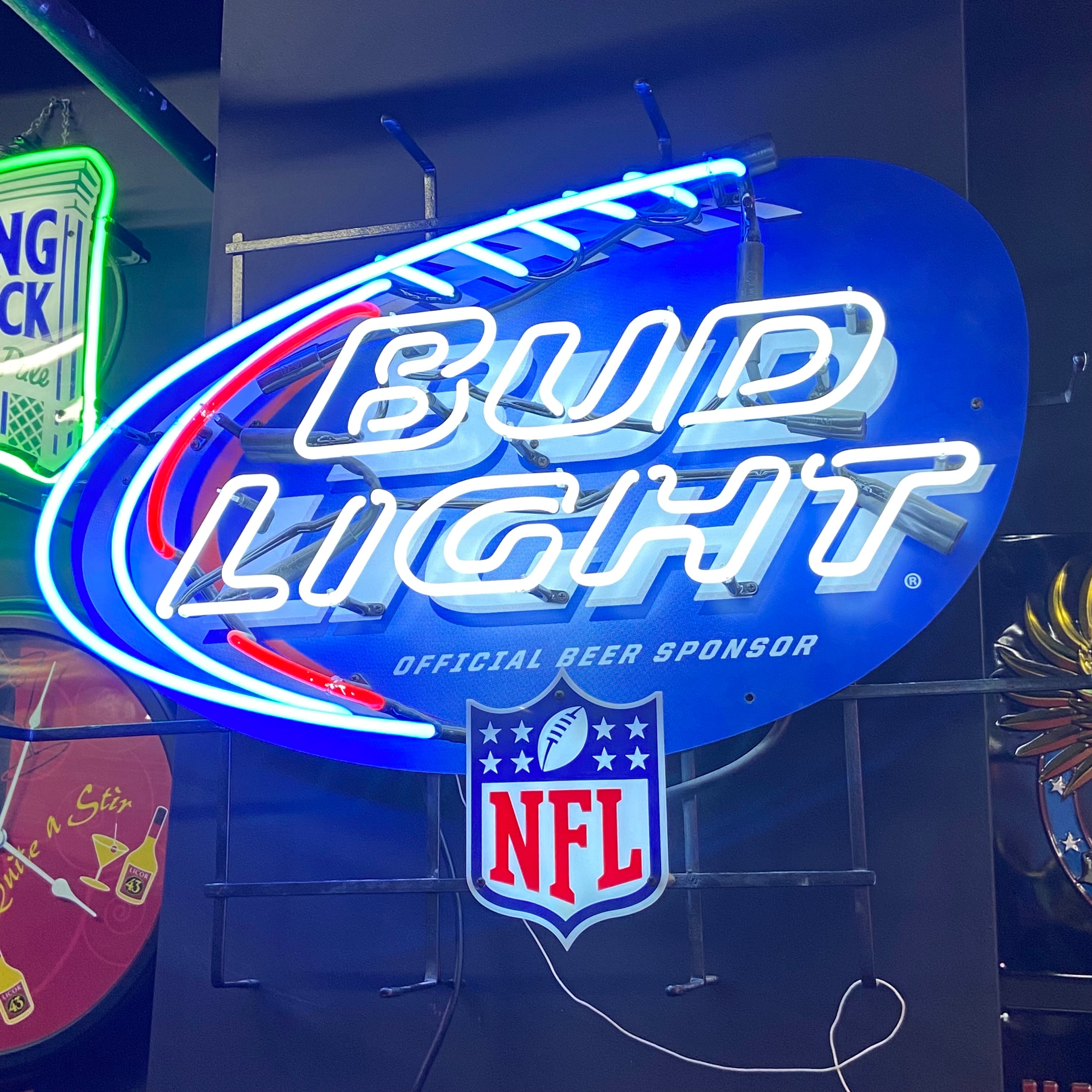 enjoy bud light neon nfl on game nights (watch nfl with style tips)
