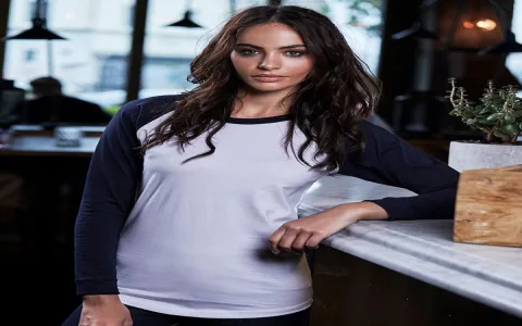 Ways to wear MLB tee shirts 5 cool looks anyone can do